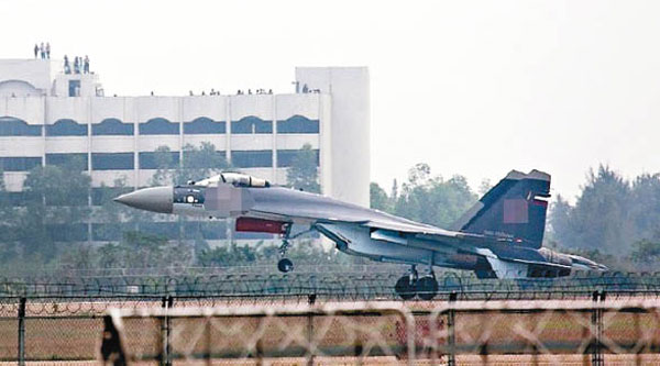媒体：首批苏35战机飞抵沧州 正式交付中国