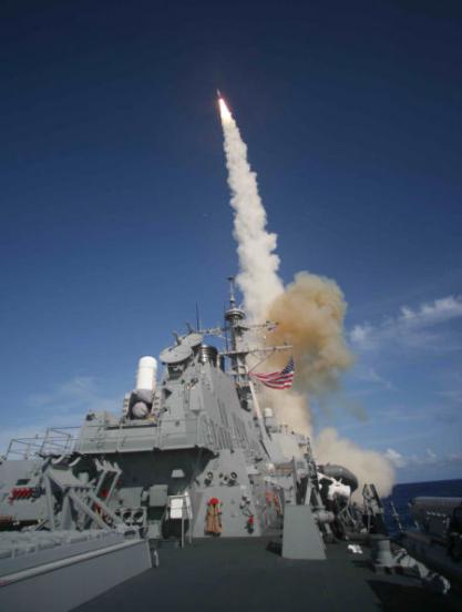 图为美国海军“宙斯盾”战舰发射“标准-3”拦截导弹