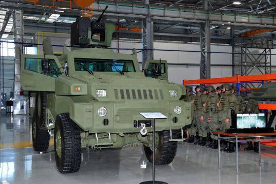 资料图：在工厂里准备交付部队的“阿兰”装甲车。