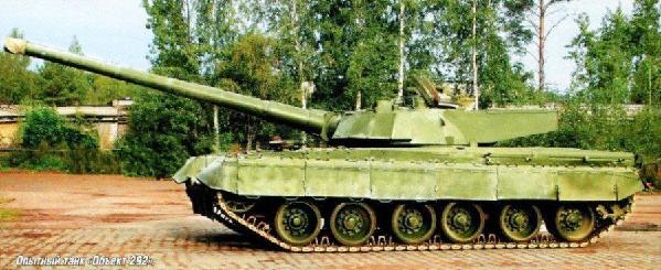资料图：苏联末期的292工程试验车，搭载了152毫米火炮。