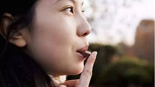 女性经期能不能吃巧克力？