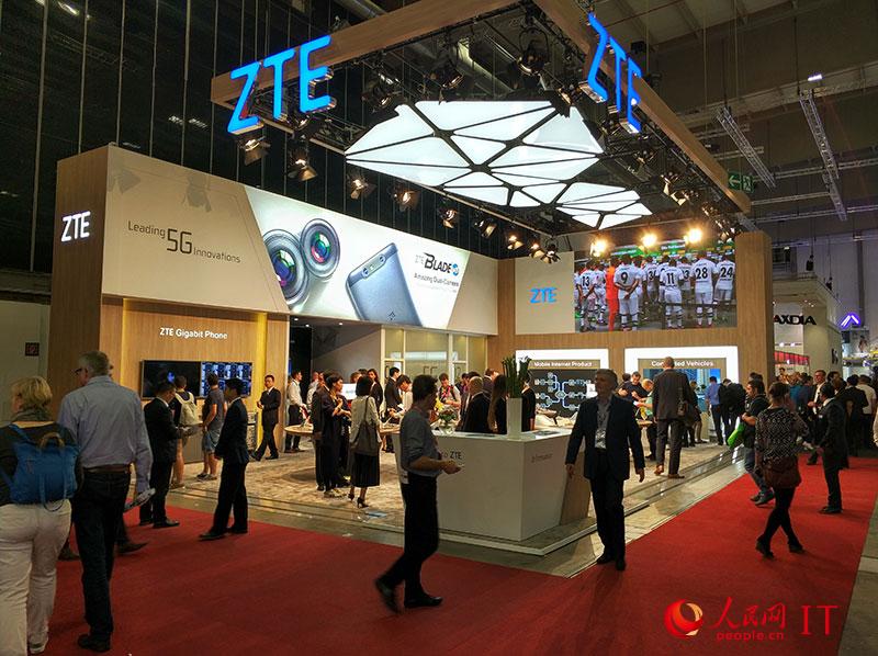 TCL、海尔、海信、长虹、创维、格兰仕、中兴、华为、联想等中国家电企业代表“整齐”亮相IFA2017。